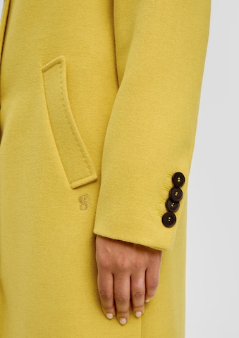 Palton de primăvară-toamnă de la s.Oliver pe galben