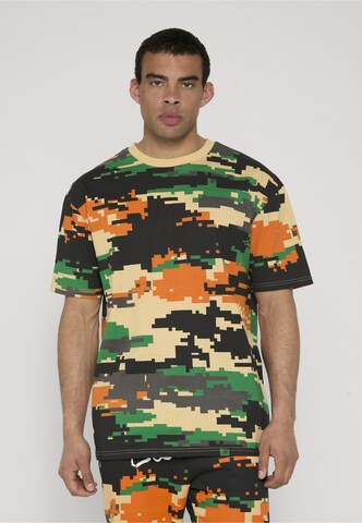 T-Shirt Dangerous DNGRS en beige : devant