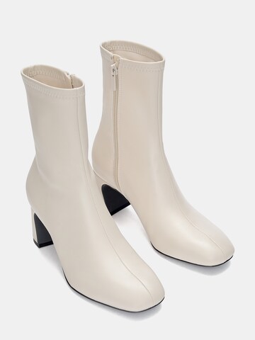 Pull&Bear Stiefelette in Beige
