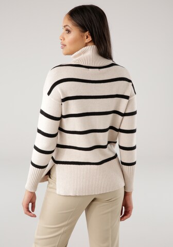 Tamaris Pullover in Beige