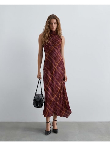 Rochie ' ' de la Scalpers pe roșu: față