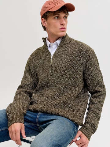 JACK & JONES Sweater in Brown