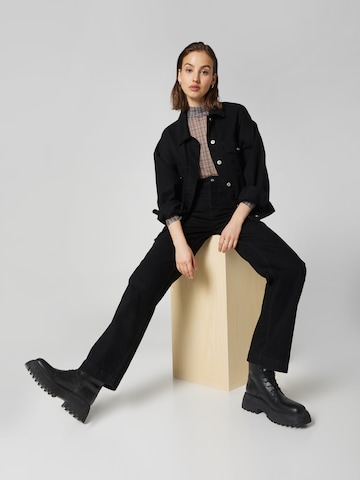 A LOT LESS Regular Jeans 'Jessie' in Black