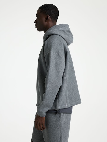 Veste de survêtement ' Deon PRO ' CHASIN' en gris