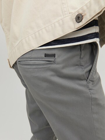 JACK & JONES Slimfit Chino kalhoty 'MARCO BOWIE' – šedá