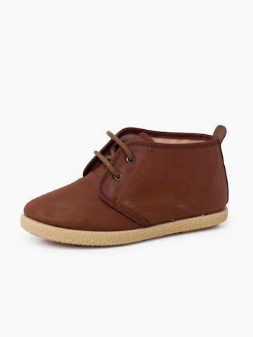 Pisamonas - Botas en marrón: frente