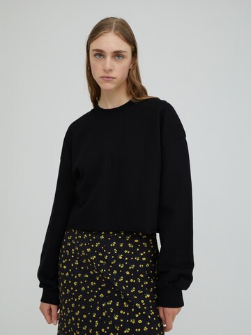 EDITED Sweatshirt 'Renata' i sort: forside