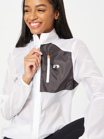 Newline - Chaqueta de montaña en transparente