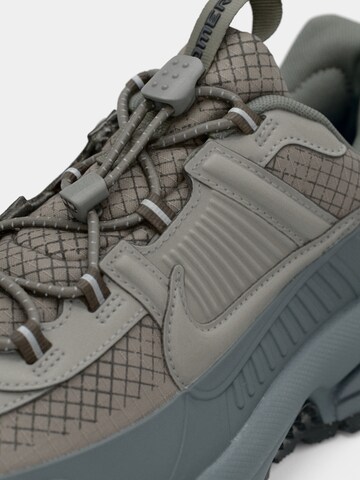 Nike Sportswear Sneakers laag 'Zoom Vomero Roam' in Grijs