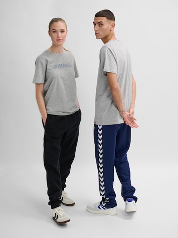 Hummel Functioneel shirt 'Legacy' in Grijs
