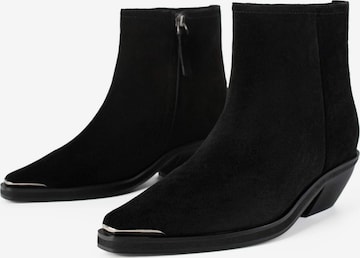 Bottines 'EVENT HORIZON' L37 HANDMADE SHOES en noir : devant