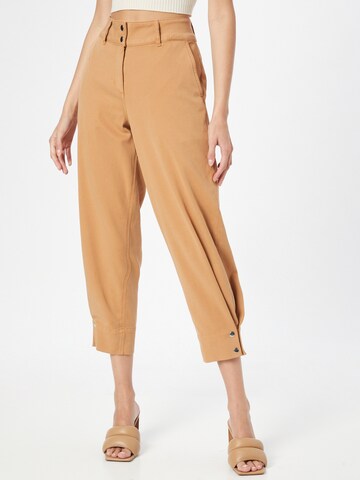COMMA Pants in Brown: front