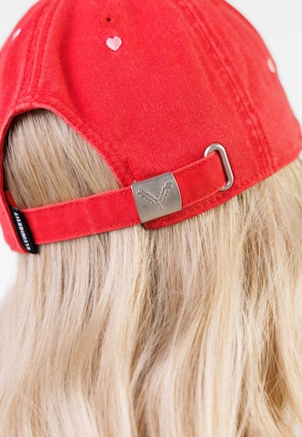 Kleinigkeit - Boné 'Love Is All Around' em vermelho