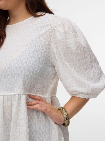 Vero Moda Curve - Blusa 'SIRI' en blanco