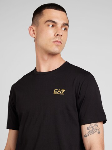 Maglietta di EA7 Emporio Armani in nero