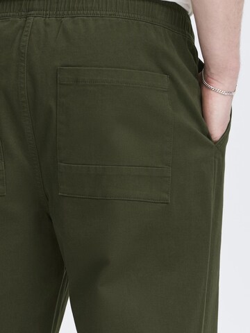 BLEND Regular Chino trousers ' BHMADDOX ' in Green