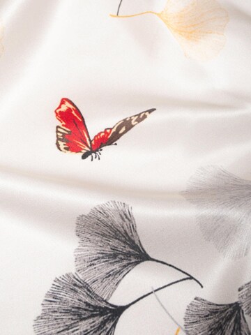 MayTree Scarf 'Seidentuch Gingko und Schmetterlinge' in White