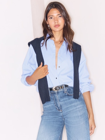 Lipsy Blouse in Blauw