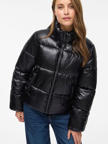 Veste mi-saison 'VILychee' VILA en noir