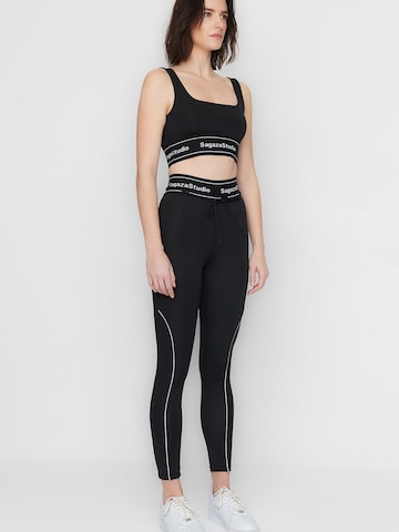 Trendyol Skinny Spodnie sportowe w kolorze czarny