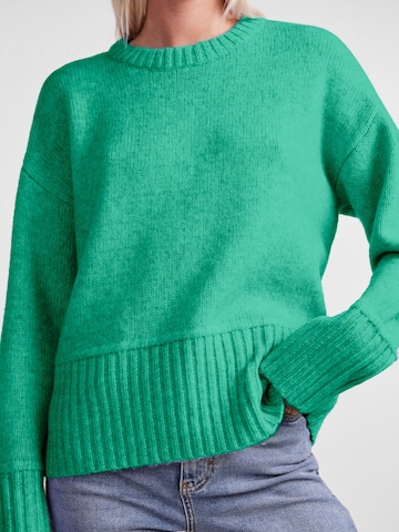 PIECES - Pullover 'Kalora' em verde