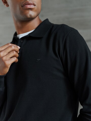 DAN FOX APPAREL T-shirt 'Essential' i svart