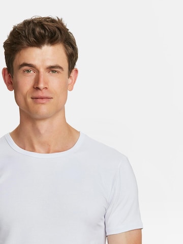 T-Shirt WE Fashion en blanc