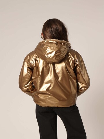 Deeluxe Übergangsjacke 'Issia' in Gold