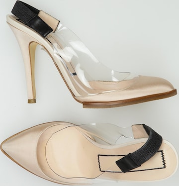 N°21 Pumps 36,5 in Beige: Vorderseite