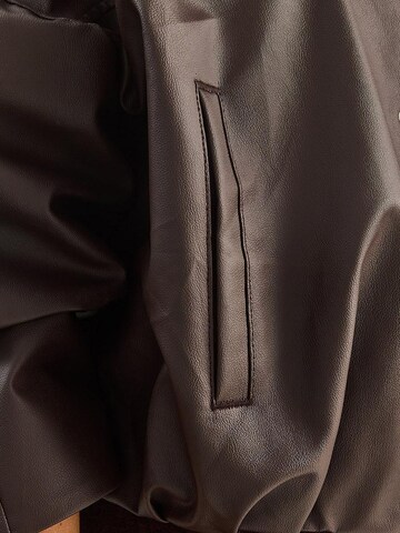 Veste mi-saison Bianco Lucci en marron