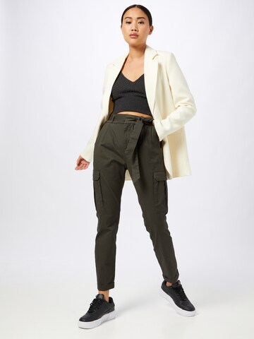 VERO MODA Regular Cargobroek 'Eva' in Groen