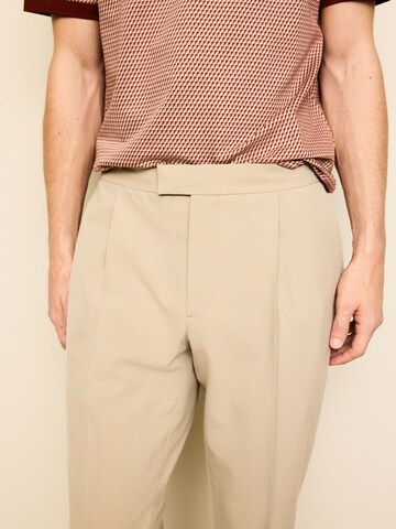 Effilé Pantalon à pince 'N. Premium' Next en beige