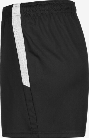 PUMA Regular Sportshorts in Schwarz