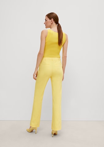 évasé Pantalon à plis COMMA en jaune