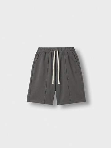 Burocs Workout Pants in Grey: front