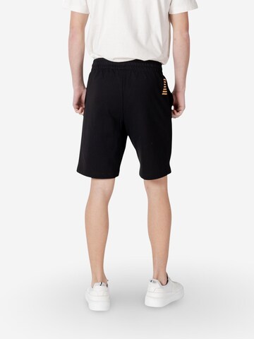 regular Pantaloni sportivi '8NPS65 PJVRZ' di EA7 Emporio Armani in nero