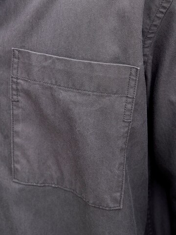 Coupe regular Chemise JACK & JONES en gris