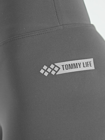 Skinny Leggings 'Gamaschen' di Tommy Life in grigio