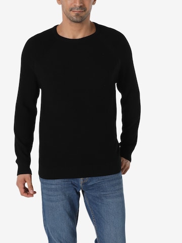 Colin's Sweater in Black: front