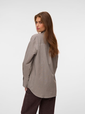VERO MODA - Blusa en beige