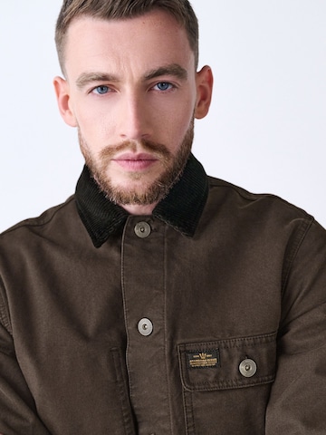 Next - Regular Fit Camisa em castanho