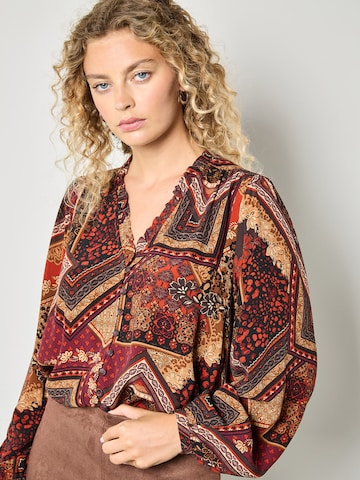 Chemisier Apricot en rouge