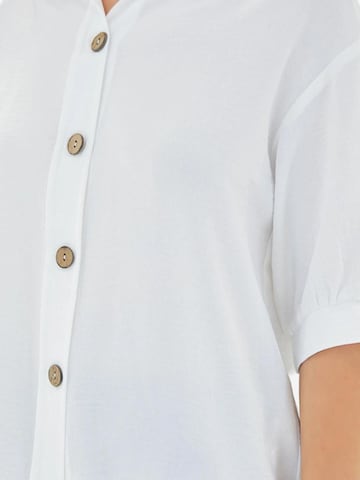 Bigdart - Blusa em branco