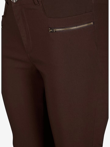 Skinny Pantalon 'JEVA' Zizzi en marron