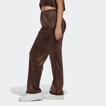 Wide leg Pantaloni 'Velvet Straight' di ADIDAS ORIGINALS in marrone