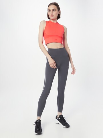 4F Skinny Sportovní kalhoty – šedá
