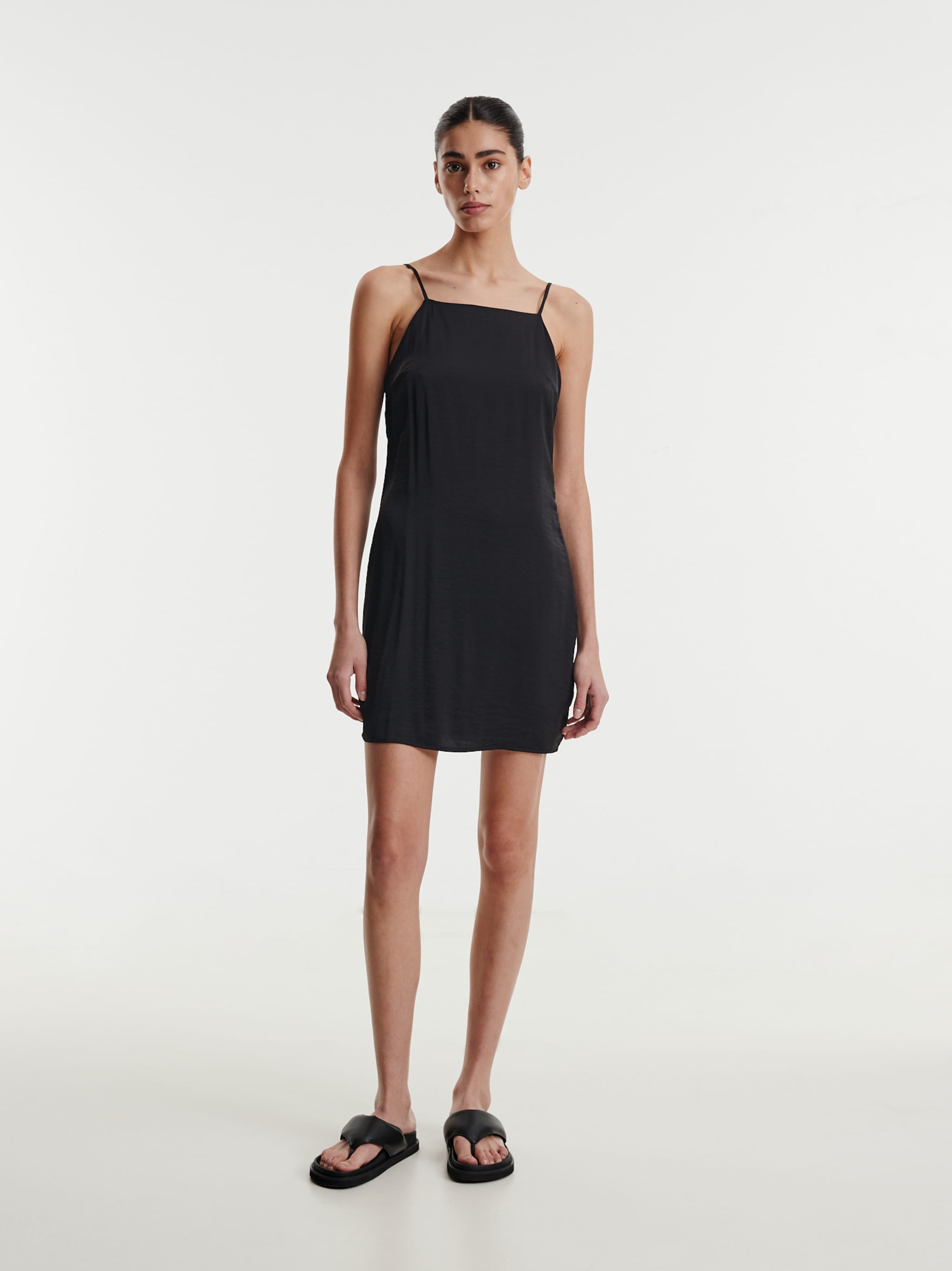 EDITED Produits Robe 'Jola' noir