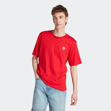 ADIDAS ORIGINALS Μπλουζάκι 'Trefoil Essentials' σε κόκκινο: μπροστά