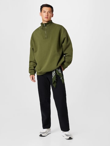 WEEKDAY Sweatshirt 'Pedro' in Green