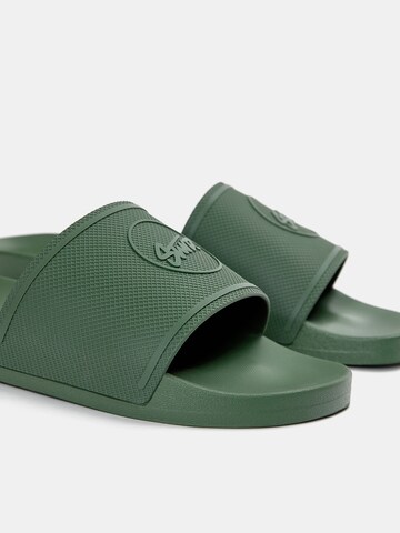 Mule Pull&Bear en vert